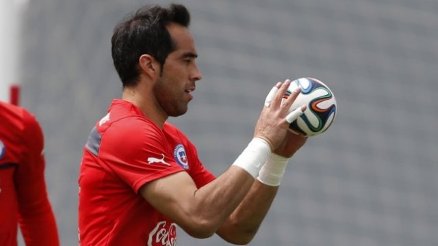 Claudio Bravo y decisión de concentrar en Europa: 