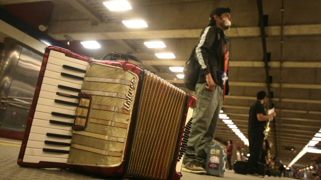Senador Girardi propuso admitir actividades artísticas de discapacitados en Metro