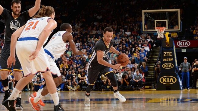 Stephen Curry guió en su cumpleaños una nueva victoria de Golden State Warriors