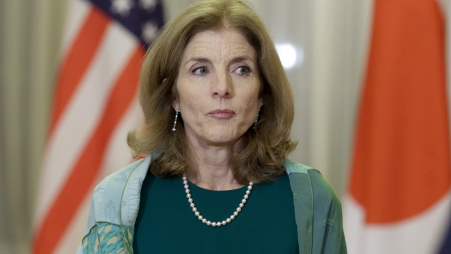 Investigan amenazas de muerte a Caroline Kennedy, embajadora de EE.UU. en Japón