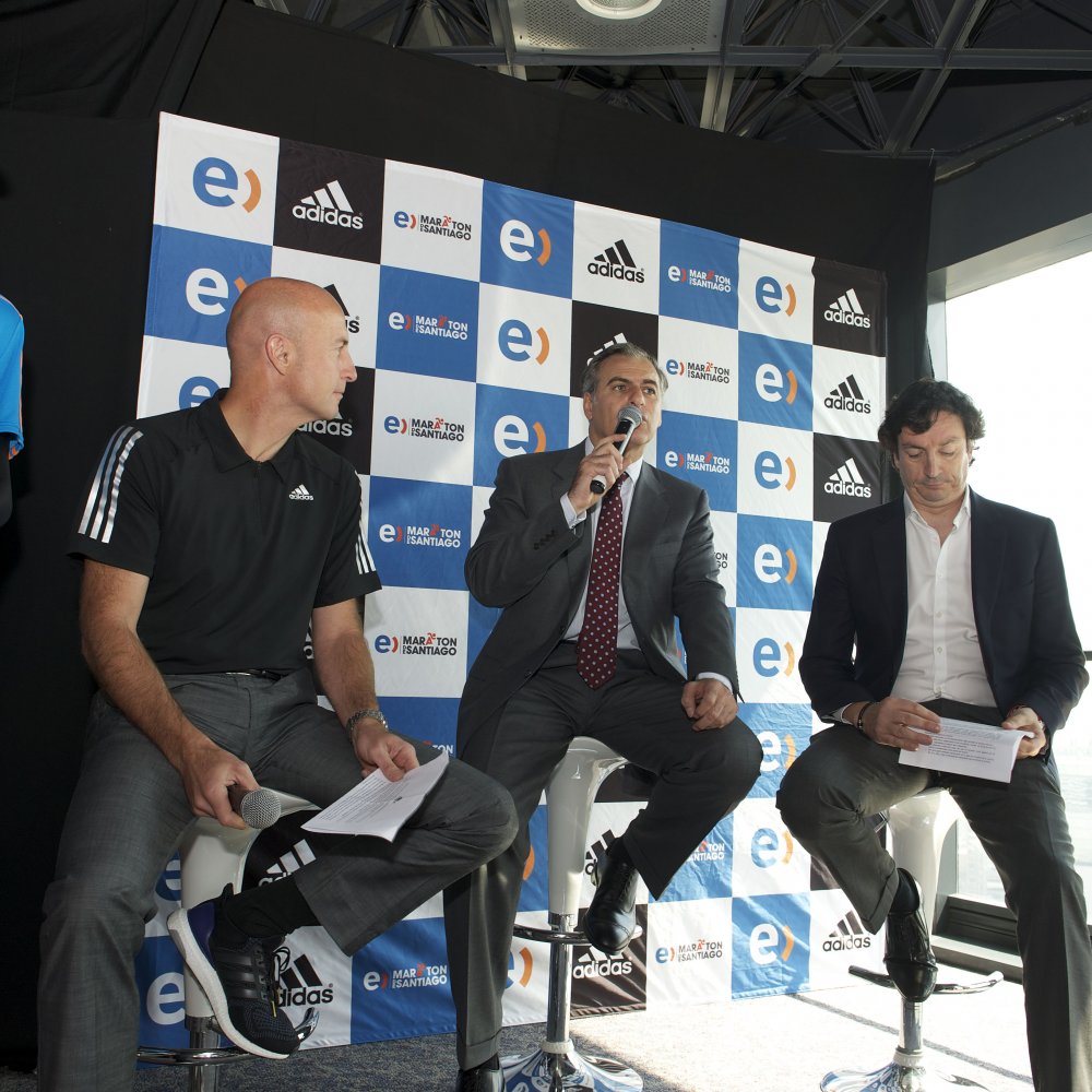 Maratón de Santiago presentó su polera oficial