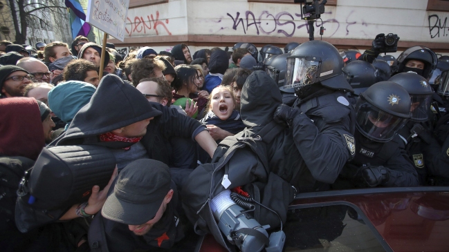 Policía detuvo a 350 personas en protestas ante nueva sede del BCE en Fráncfort