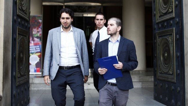 Diputados proponen reforma constitucional para revocar mandato de autoridades