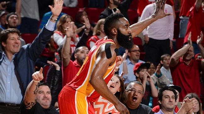 Houston Rockets tuvo a un enorme James Harden en victoria sobre Denver Nuggets
