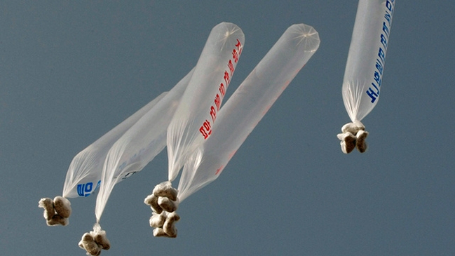 Activistas pospusieron lanzamiento de globos con propaganda a Corea del Norte
