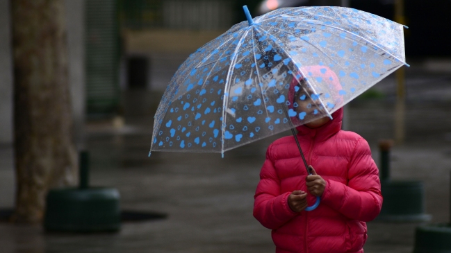 Meteorología pronosticó chubascos para este martes en la Región Metropolitana