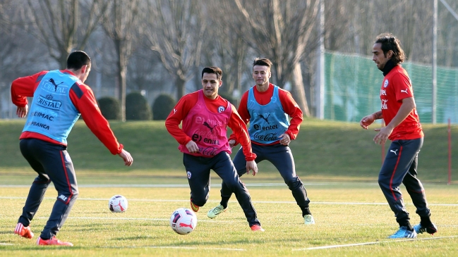Jorge Valdivia no jugará en los amistosos contra Irán y Brasil