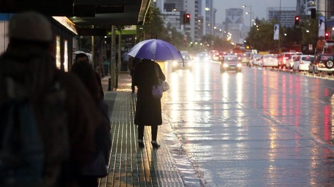 Onemi declaró Alerta Temprana Preventiva en la Región Metropolitana por precipitaciones