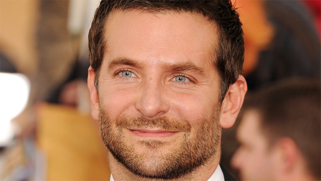 Bradley Cooper debutará como director