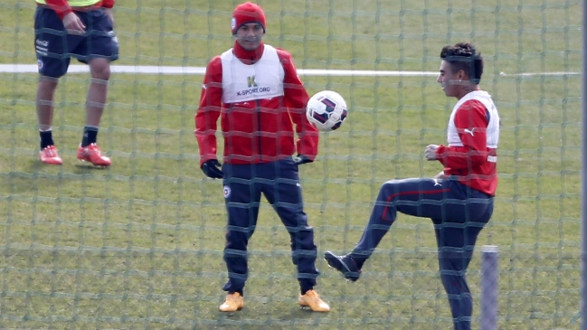 Eduardo Vargas suma bonos para ser titular en el amistoso de Chile ante Irán