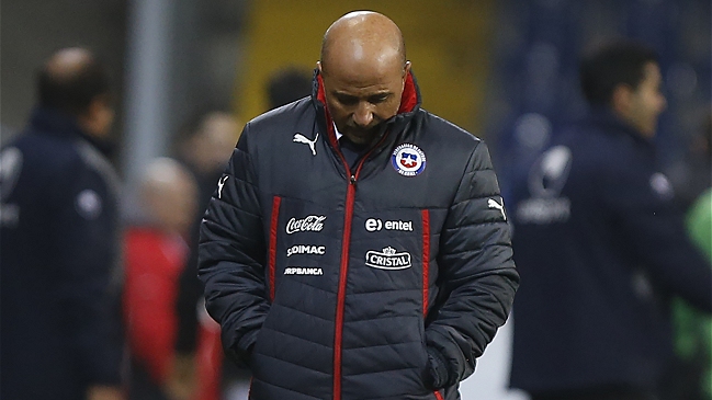 Sampaoli: Matías Fernández jugó un partido interesante, pese a que era muy difícil