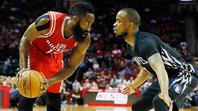 Houston Rockets venció a Minnesota Timberwolves y sacó boletos a play-offs de la NBA