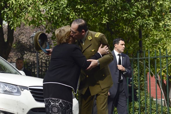 [Fotos] Presidenta Bachelet encabezó funeral de carabinero asesinado - Cooperativa.cl