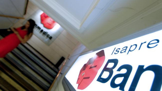 Tres isapres decidieron no elevar los precios de sus planes