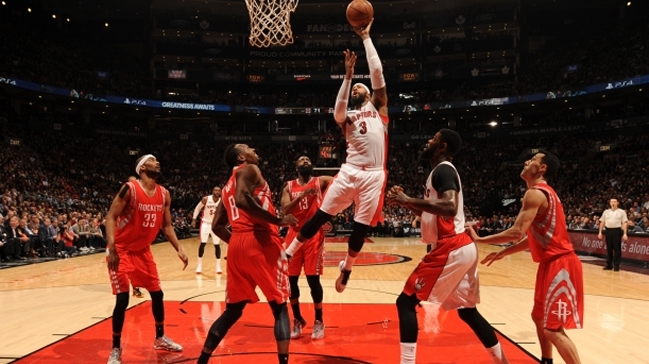 DeMar DeRozan marcó 42 puntos en triunfo de Toronto sobre Houston