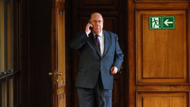 Diputado León por boletas de su hijo a SQM: El daño está hecho