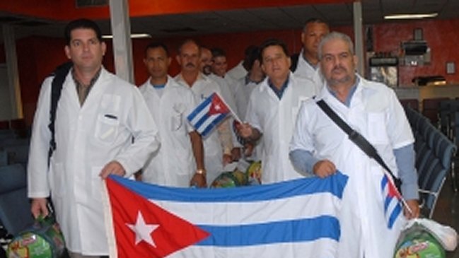 Cuba envió 15 profesionales de salud para atender a gente de Atacama