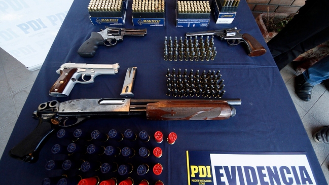 PDI incautó armamento desde una casa en población La Victoría