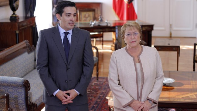 Ministro Peñailillo valoró disculpas públicas de nuera de Bachelet