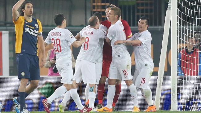 Inter de Milán de Gary Medel derrotó de visita a Hellas Verona