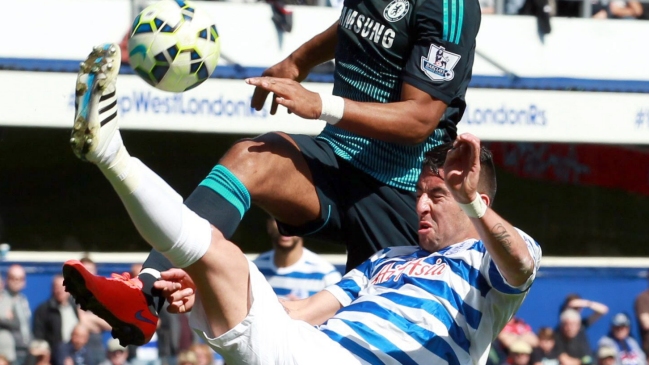 Chelsea FC batió en la agonía a Queens Park Rangers de Mauricio Isla