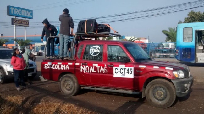 Lampa: Vecinos cortaron el tránsito en la Ruta 5 Norte por instalación de tags