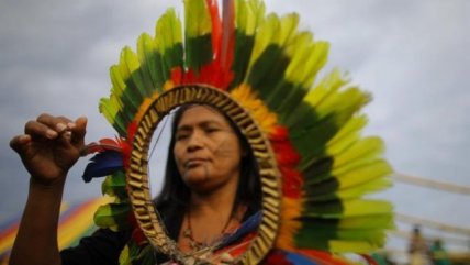   Indígenas brasileños se manifiestan para pedir una reforma agraria 