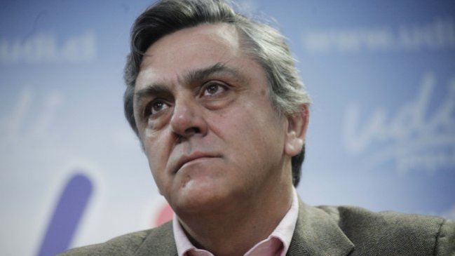 Pablo Longueira evalúa acciones judiciales por vinculación a caso Caval