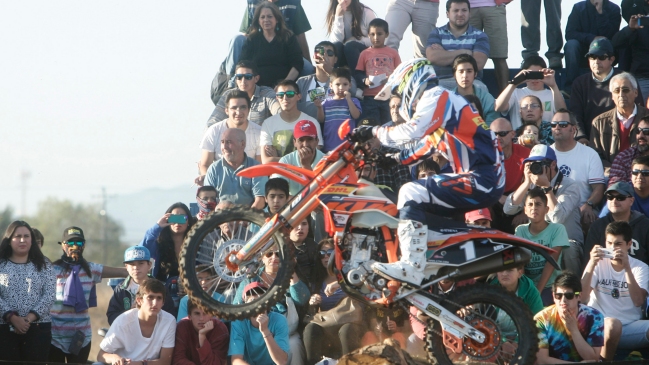 Más de 5.000 espectadores vibraron en Talca con inicio del Mundial de Enduro