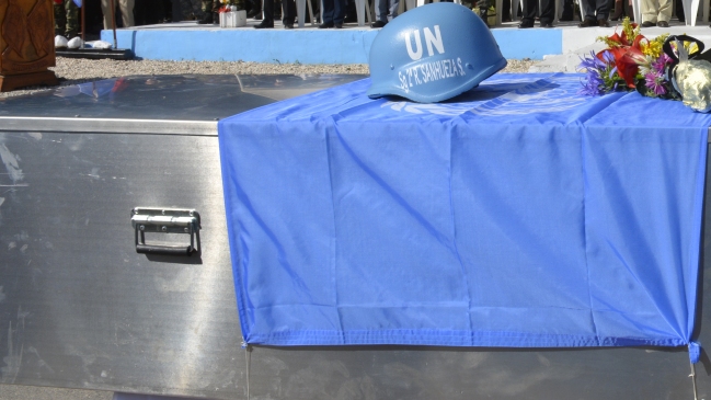 Ministro Burgos y autoridades de FF.AA. rendirán honores a sargento asesinado en Haití