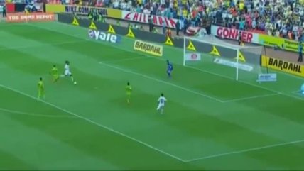 Ronaldinho anotó dos goles en la goleada que logró Querétaro sobre América