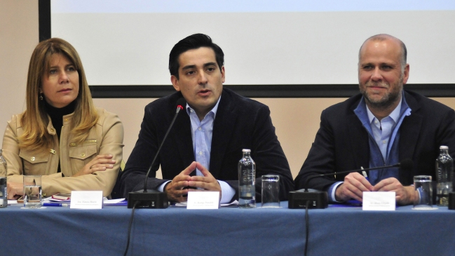 Cónclave oficialista: 