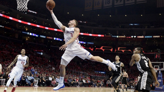 Los Angeles Clippers dominó como local a San Antonio Spurs