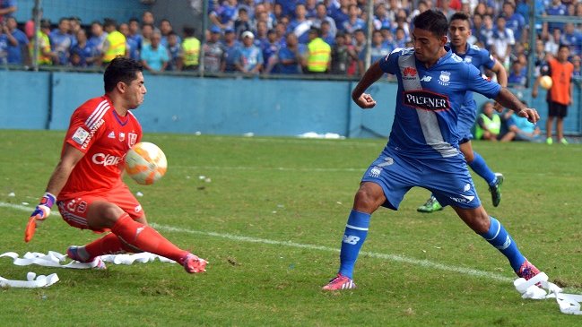 Emelec se instaló en octavos tras vencer una deslucida U. de Chile por Copa Libertadores