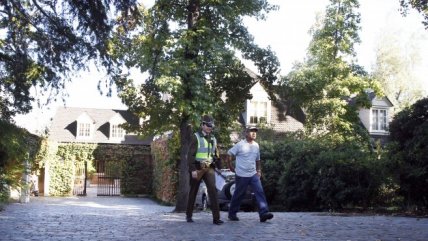 Carabineros fiscaliza arresto domiciliario de Carlos Délano