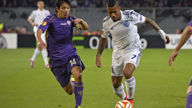 Fiorentina de Fernández y Pizarro enfrentará a Sevilla en semifinales de la Europa League