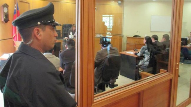 Profesor fue condenado a cadena perpetua por abusar y violar a estudiantes