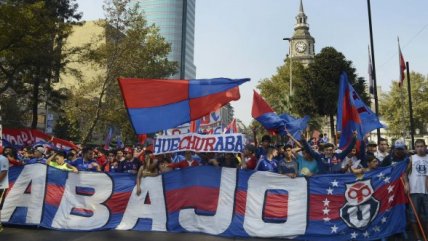   Los de Abajo realizaron masiva marcha de protesta contra Estadio Seguro 