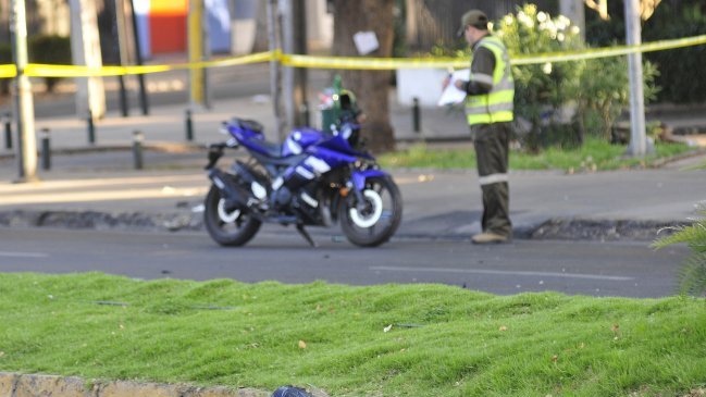 Motociclista falleció tras chocar con un árbol en La Pintana
