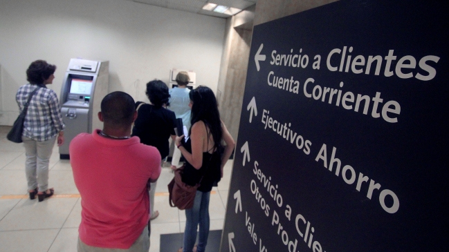 Sernac: Bancos obtuvieron nota 4,2 en su comportamiento con consumidores