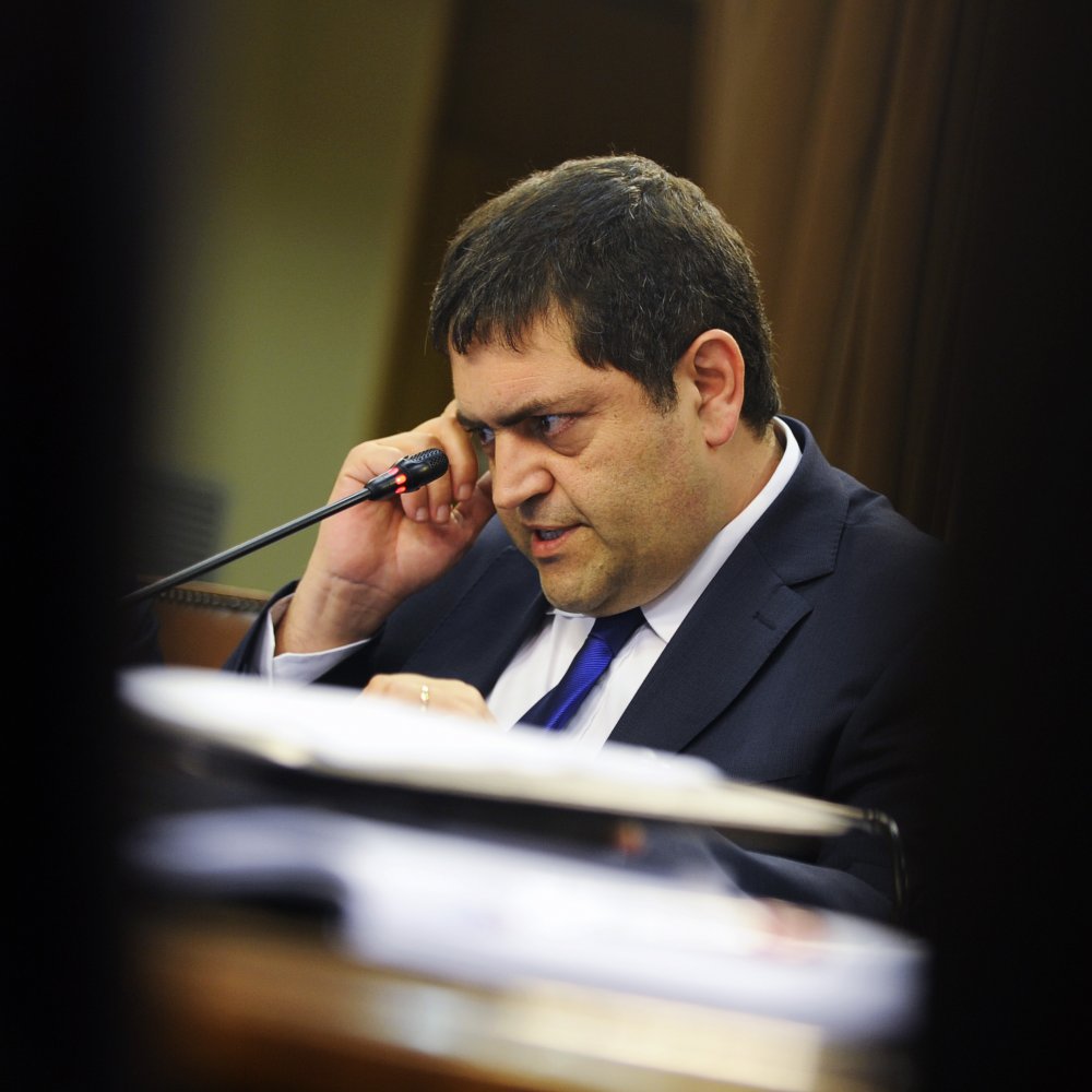 Jorratt evalúa inhabilitarse si SII emprende acciones contra Martelli