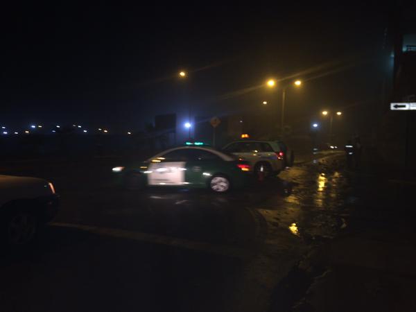 Equipos municipales monitorean marejadas en Iquique