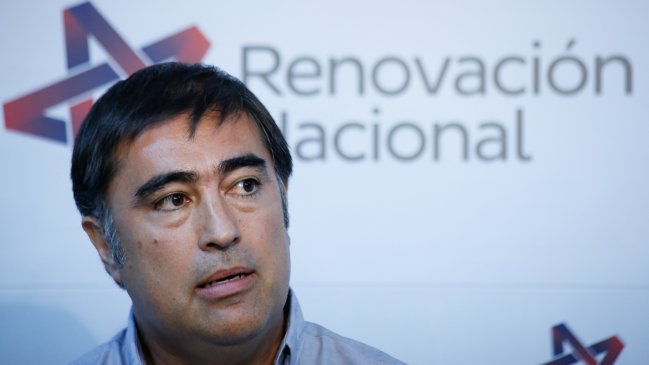 Desbordes defendió a Piñera: Espero que se limpien nombres injustamente mencionados en caso SQM