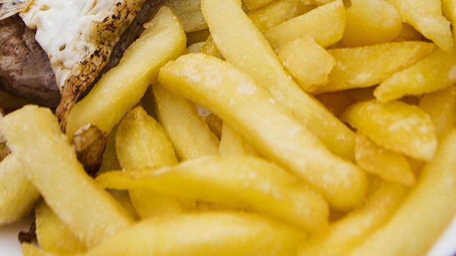 ¿Cuántas veces hay que freír las papas para que queden perfectas?