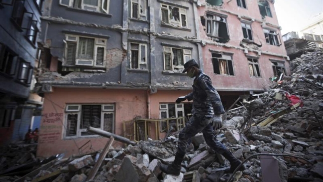 Nepal reconstruirá el país con casas a prueba de terremotos