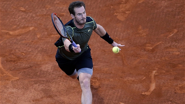 Murray venció a un lesionado Raonic y alcanzó semifinales en Madrid