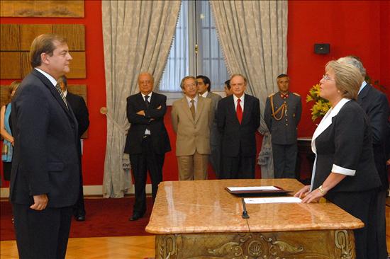 Michelle Bachelet y los cambios de gabinete, una historia de luces y sombras