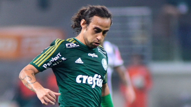 Palmeiras y Jorge Valdivia consiguieron un sufrido empate en su debut en el Brasileirao