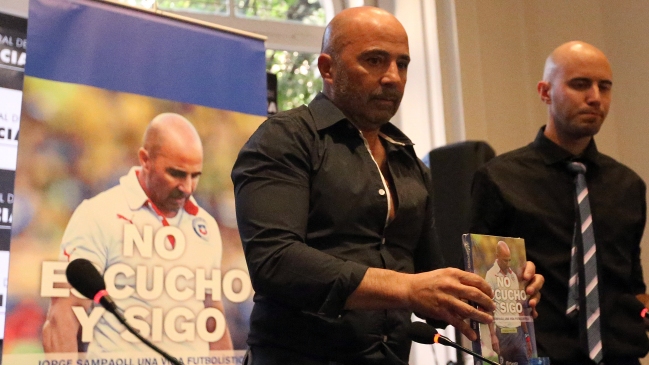 Jorge Sampaoli: La selección chilena tiene que jugar con 11 