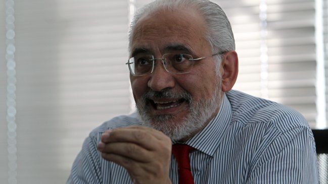 Carlos Mesa: Chile quiere llevar a Bolivia 
